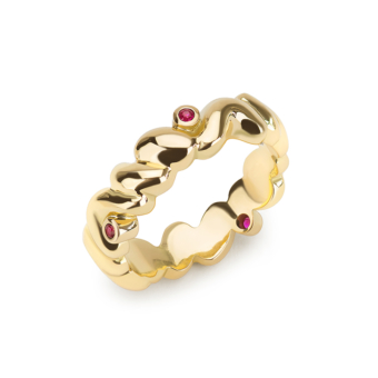 Bespoke yellow gold and ruby ring