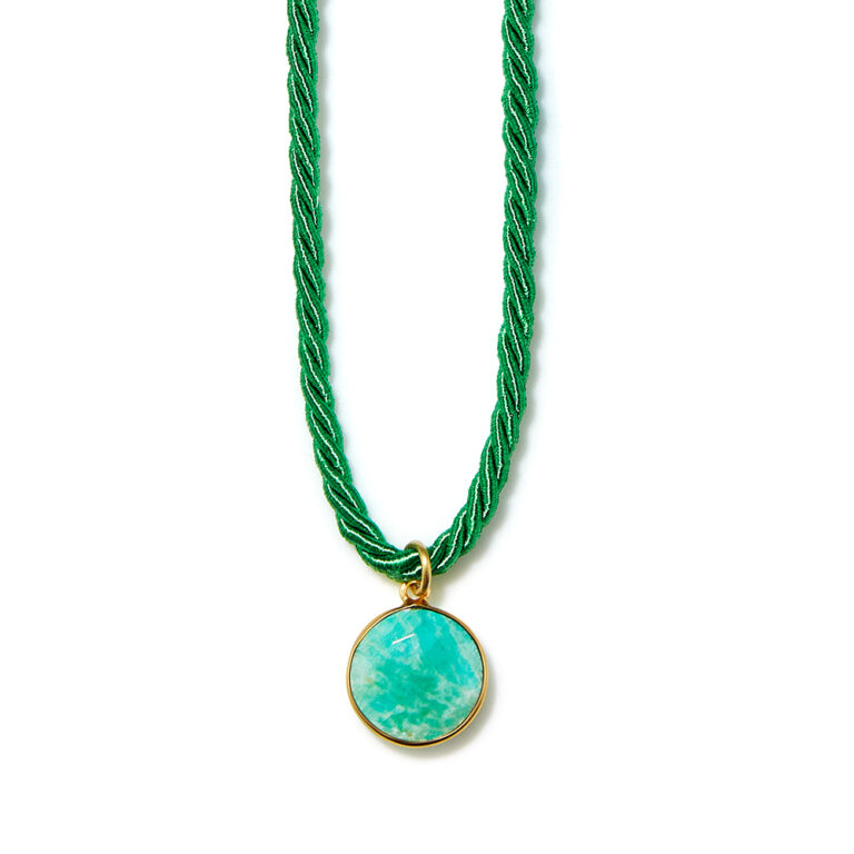 green gemstone cotton cord necklace